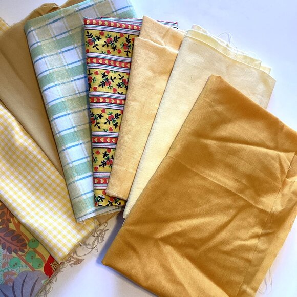A Bundle Bag of Yellow Cotton Fabric Material Scraps Quilting Sewing Crafting - Picture 3 of 8